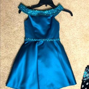 Custom Peacock Color Cocktail Size 7